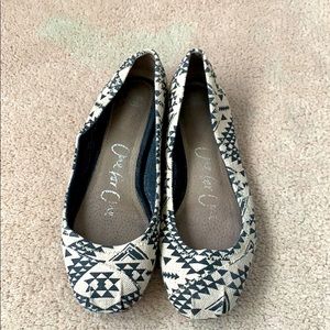 TOMS Printed Canvas Flats